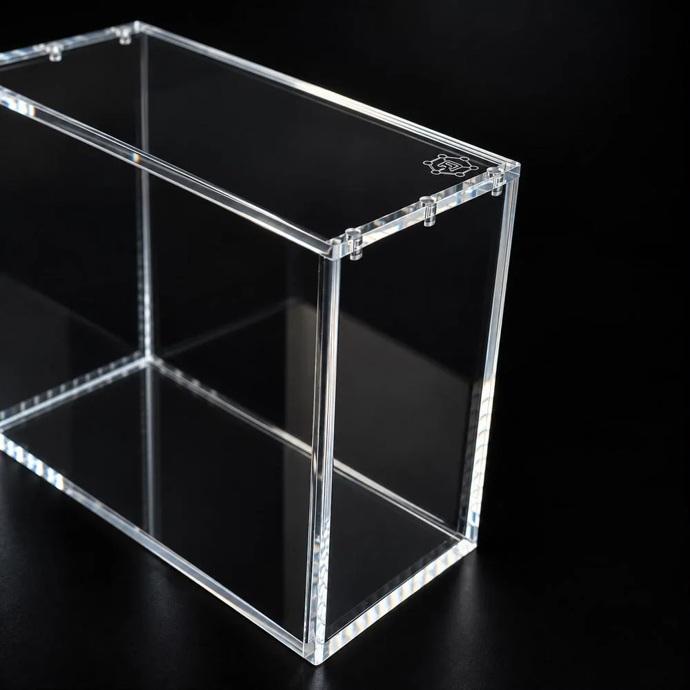 Acrylium acrylic case — precise edges and panel thickness
